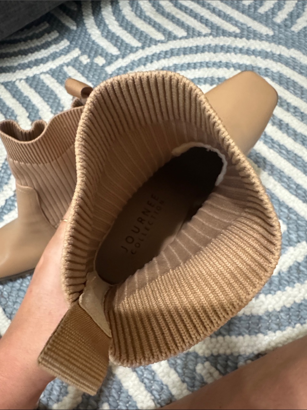 Journee Collection Tan Sweater Knit Block Heel Ankle Booties Women's Size 7.5 - Picture 8 of 8